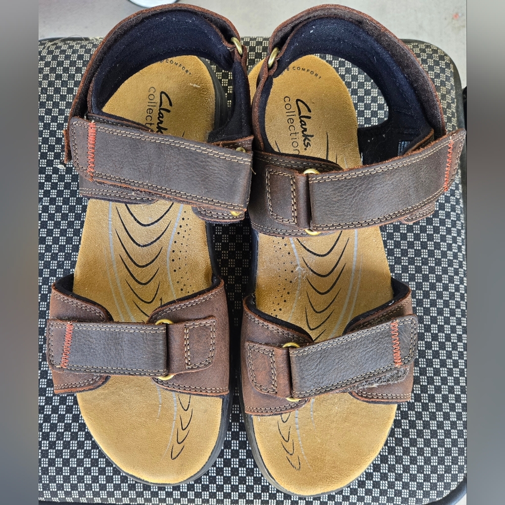 Clarks Brown Sandals Adjustable Velcro Straps